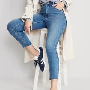 Extra High-Waisted Rockstar 360° Stretch Super-Skinny Cut-Off Ankle Jeans